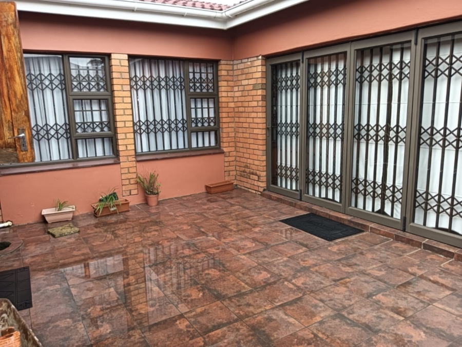 4 Bedroom Property for Sale in Amalinda Eastern Cape